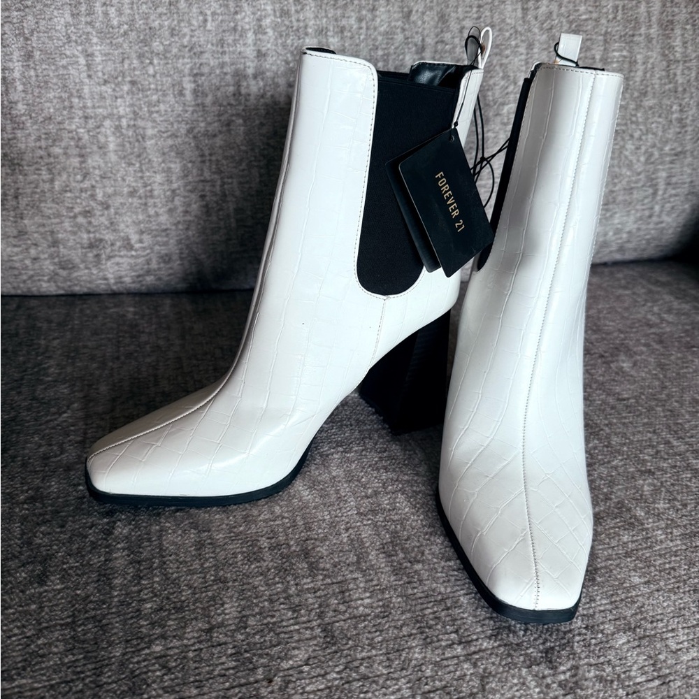 Forever 21 Croc-Embossed White Heeled Boots